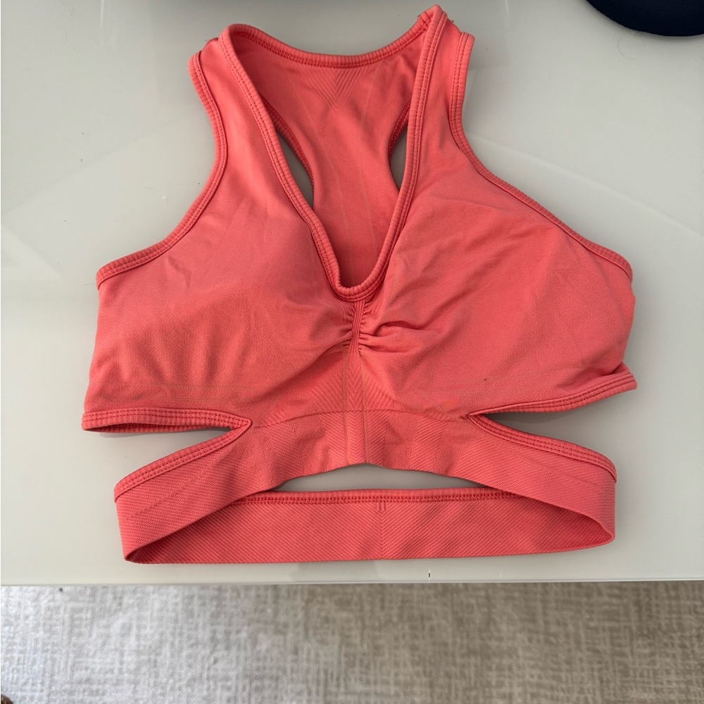 Alphalete Coral Sports Bra